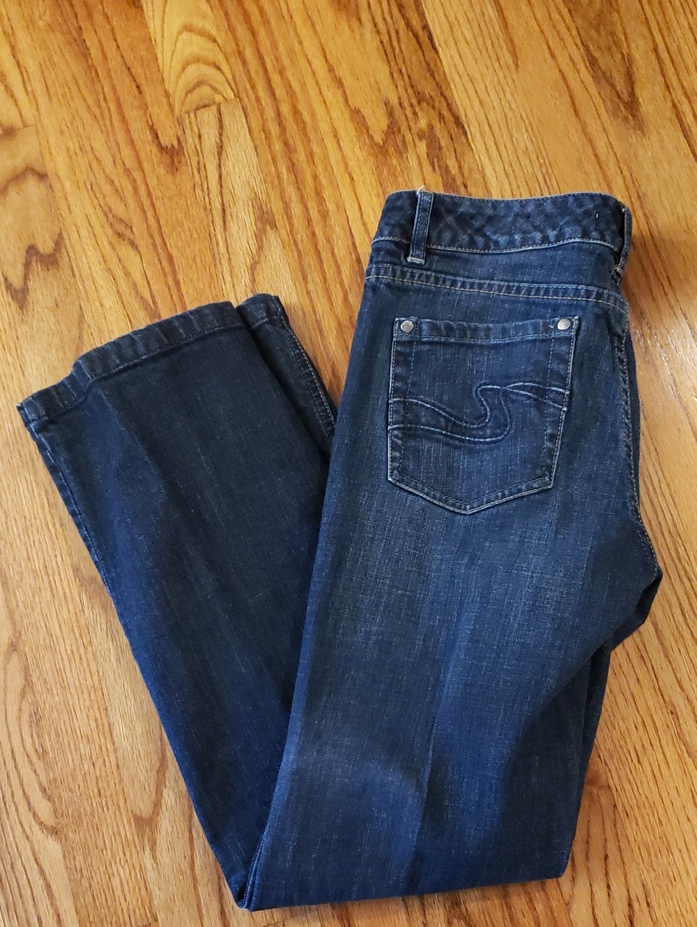 White House Black Market Dark Indigo Boot Cut Blanc Jeans Size: 6S